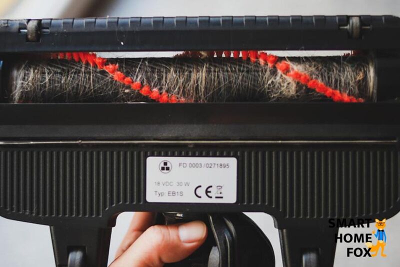 Hair wrapped around the brush of the Bosch Unlimited